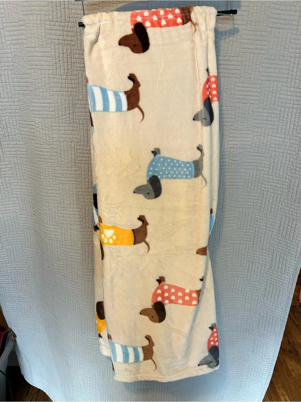 Cream Dachshund Print Plush Throw Blanket with Multicolor Doxies, 50X70